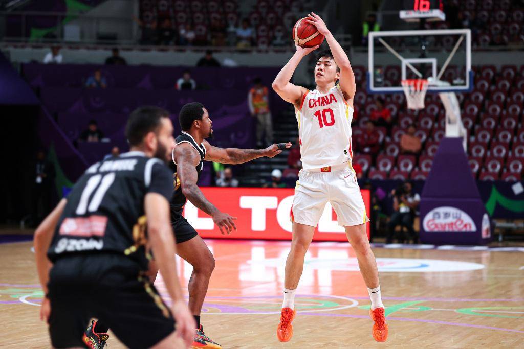 福建男篮训练开放日,加时末段完成体检引观众欢呼,亚洲杯在即,轮换策略被讨论的简单介绍 福建男篮训练开放日,加时末段完成体检引观众欢呼,亚洲杯在即,轮换策略被讨论的简单介绍