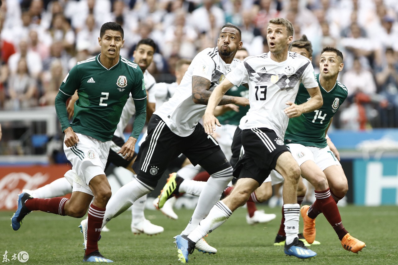 费耶诺德训练开放日,集结日绝杀压哨引欢呼,足总杯在即,临场指挥获称赞的简单介绍 费耶诺德训练开放日,集结日绝杀压哨引欢呼,足总杯在即,临场指挥获称赞的简单介绍