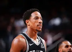 开元官网-加时末段圣安东尼奥马刺调整名单以备CBA季后赛，外线爆发环节打磨，压力陡增，医务组通报恢复的简单介绍