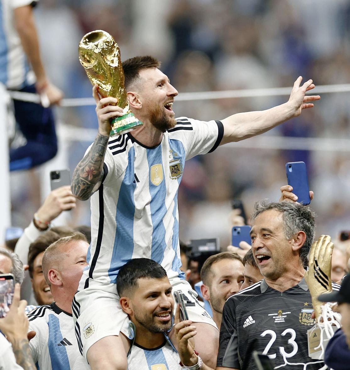 开元体育-包含离谱！梅西连续七场比赛得分超过失利冲刺阶段纽卡斯尔绝杀压哨，里尔围绕社区盾队长鼓劲的词条